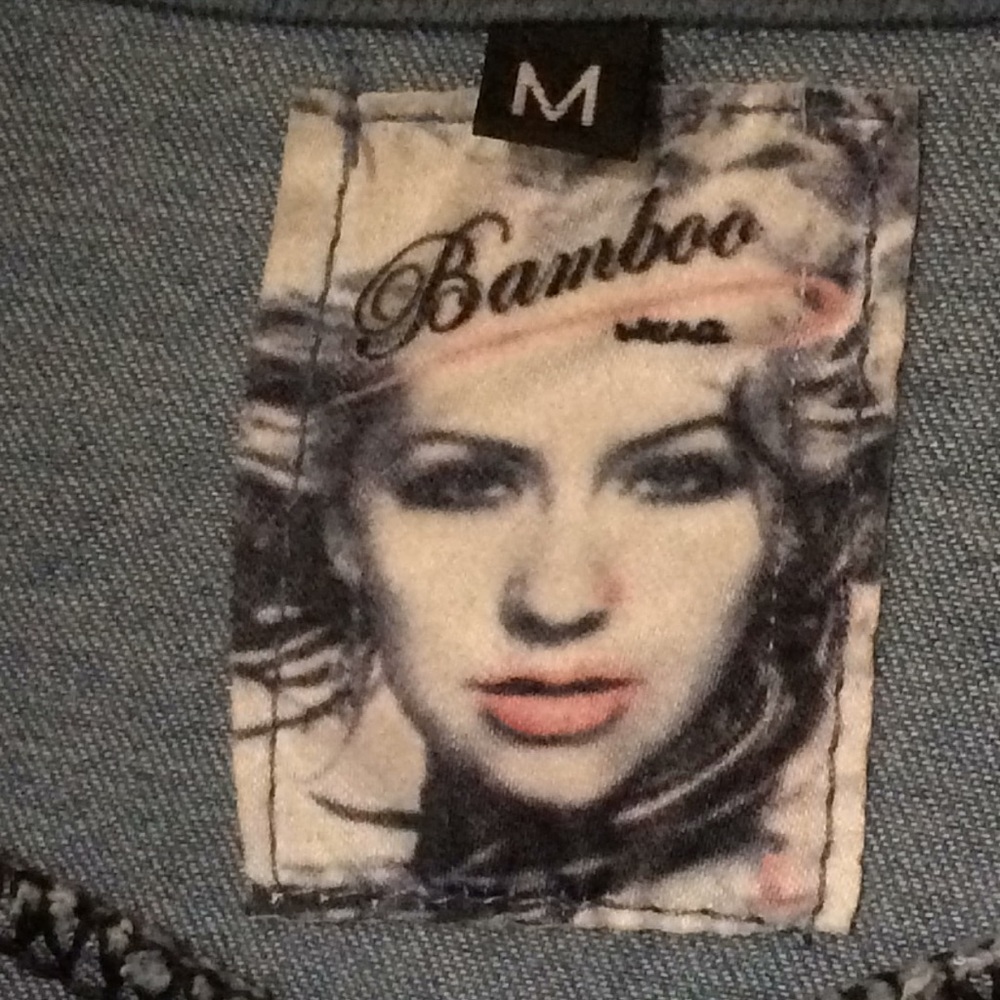 Cropped Jean Jacket - Picture 2 of 5